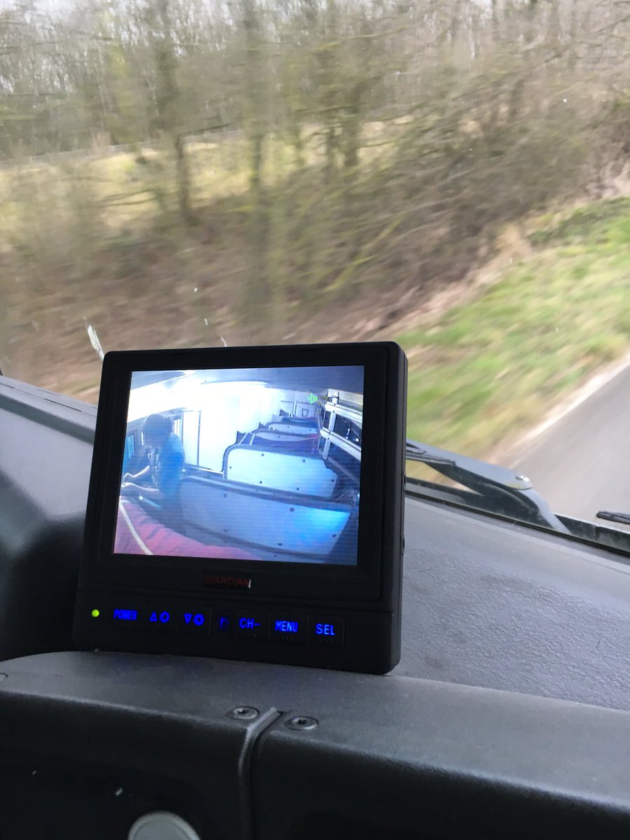 TeamMonart's tweet photo. Running a little late this morning for #lincolnHT @kirstycs having to plait enroute #multitask #eventinglive https://t.co/lyZAebTALk