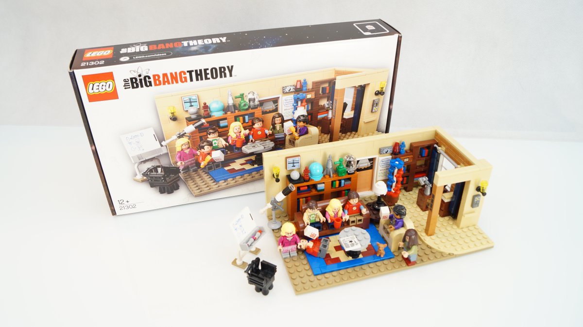 Legopo30's tweet photo. Set is assembled and fimed. Time to edit video of #TheBigBangTheory #LEGO #video https://t.co/ZmAF9nVnij