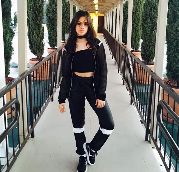 5HsTeam's tweet photo. #Harmonizers #iHeartAwards #BestFanArmy https://t.co/kWE4xfylkR