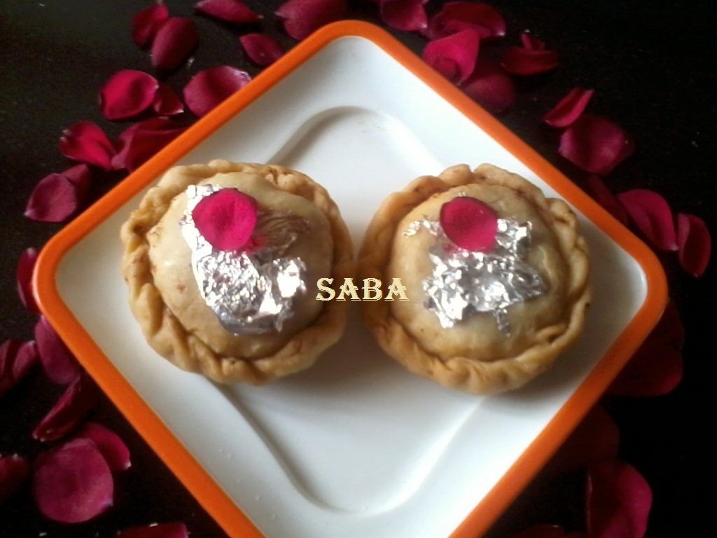 1SabaRehan's tweet photo. ♥ GUJIYA WITH DATES & FRUITS FILLINGS ♥
#HoliWithMasterChef #CookingLove #IndainCuisine #HoliRecipes
@SKRecipes
. https://t.co/3JTuRpXAO7