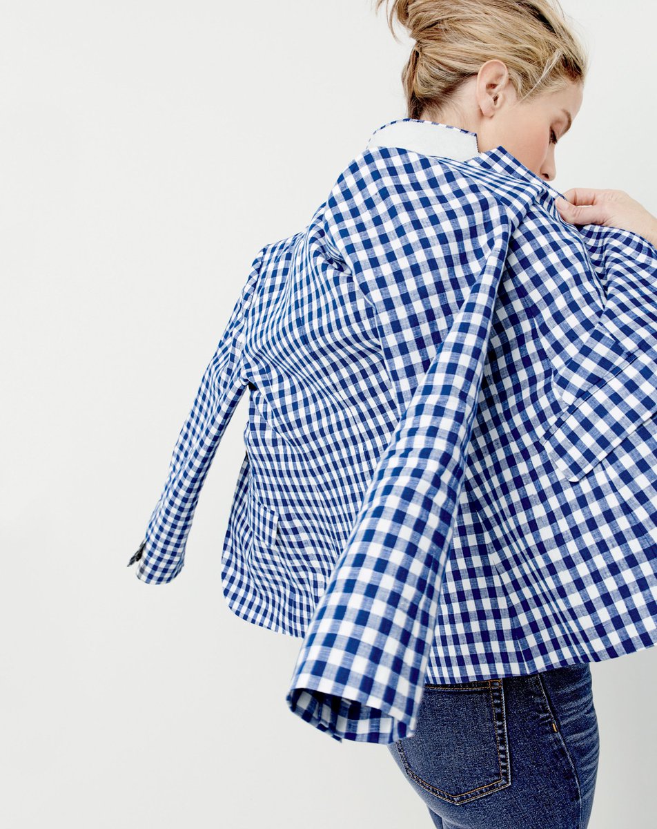 When it’s 30 degrees one day and 60 the next, a blazer is your best friend jcrew.co/ZCSUm #jcrewalways