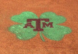 DukeLegacy95's tweet photo. @AggieWBB GAMEDAY ๐๐๐๐ป๐ฏ BABY!! #BTHOms. #GigemAgs #TAMU https://t.co/ShoyIw4oAD