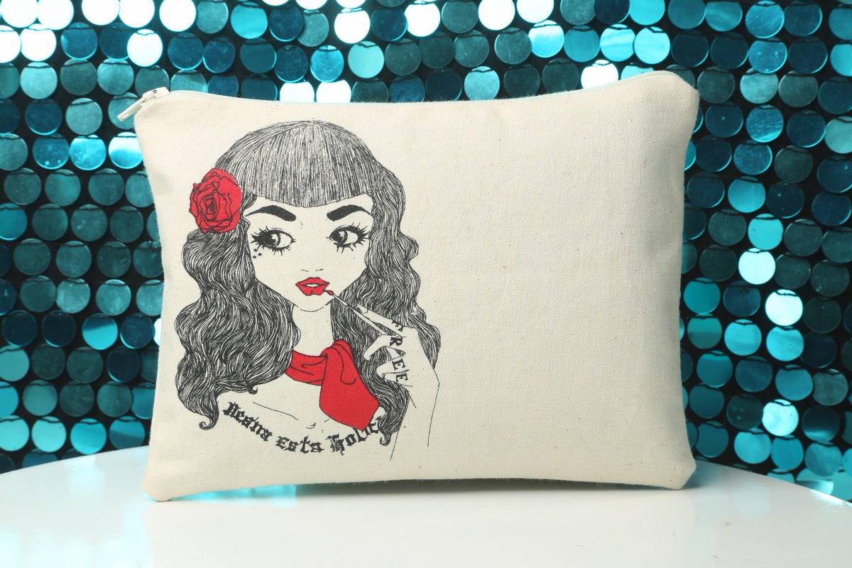 TheBetsys's tweet photo. New item! Our canvas zipper pouch features an illustration by #Denver artist #ChloeHeglin. #EtsyAAA #EtsyHandmade https://t.co/ENKBl4YD0a