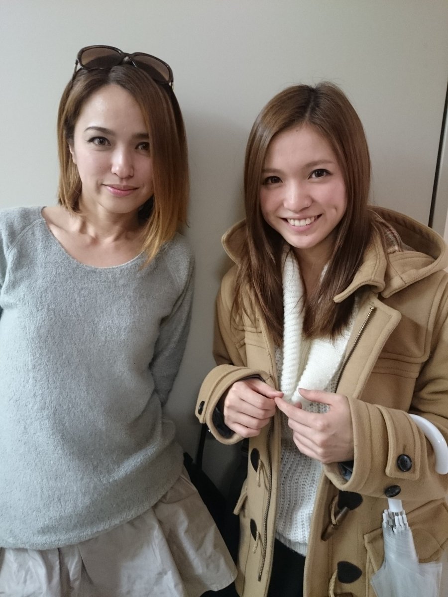 Fpmusicpart Ar Twitter 鈴木慎一郎 アコースティックワンマンライブで 松田樹利亜さんと大遭遇 松原静香と似てるという流になり 想いもよらぬ２ショットが実現 樹利亜さんのコケティシュな表情は 変わり無く素敵でした 松田樹利亜 松原静香 松コンビ