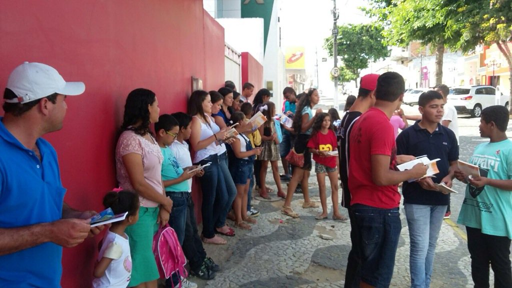 pr_pgv's tweet photo. #GlobalYouthDay ##GYD16 #Compaixão Garanhuns-PE Impactada. @prertonkohler  @pr_Flavioho @PrC_Augusto @JurandiReis https://t.co/quMguyT38n