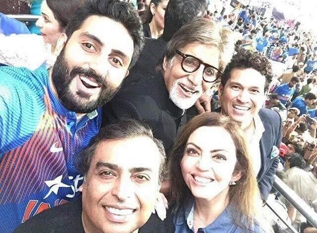 aanchalator's tweet photo. Probably the most expensive selfie https://t.co/DBrtAz5EGM