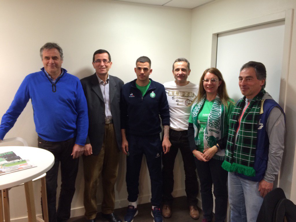 Yves Perrin (@yvperrin) on Twitter photo @EoviMcd heureux de recevoir <a href="/Coquelicot42/">Coquelicot 42</a> pour une victoire <a href="/ASSEofficiel/">AS Saint-Étienne</a> Deux beaux clubs @EoviMcd heureux de recevoir <a href="/Coquelicot42/">Coquelicot 42</a> pour une victoire <a href="/ASSEofficiel/">AS Saint-Étienne</a> Deux beaux clubs