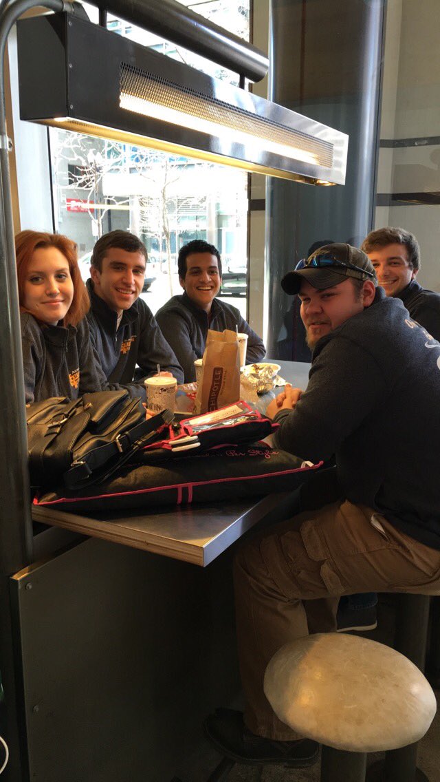 AlmaEnactus's tweet photo. We've arrived in Chicago! #Enactus #chipotle #lunch https://t.co/Fc8vjKGWTt
