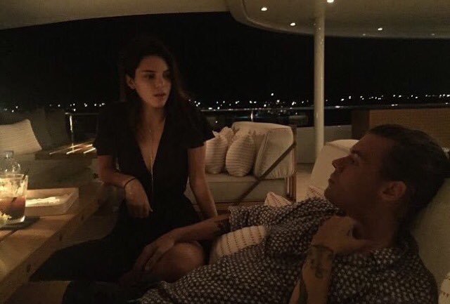 wiccaneros's tweet image. I SHIP THIS 😍