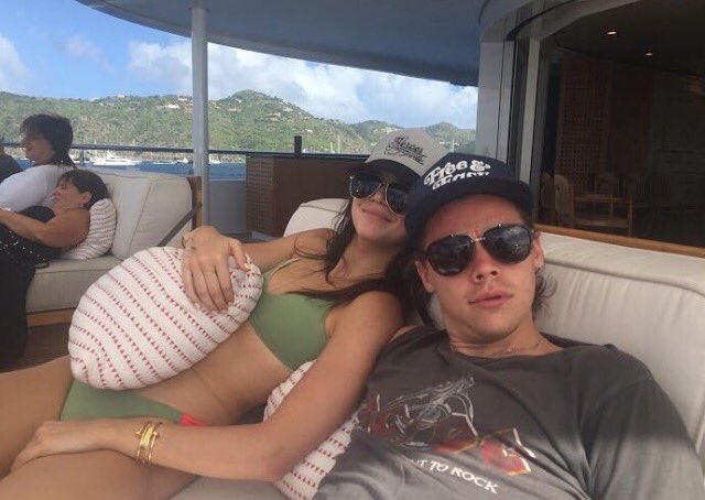 wiccaneros's tweet image. I SHIP THIS 😍