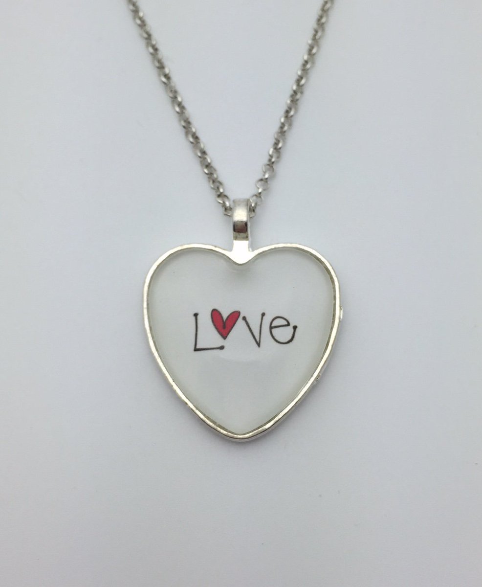 ChutneyBlakeDes's tweet photo. LOVE - Necklace or Key Chain https://t.co/8igGd31QHw #love #giftideas #gift #MothersDay #jewelryonetsy  #jewelry https://t.co/qpwjuCmSRr