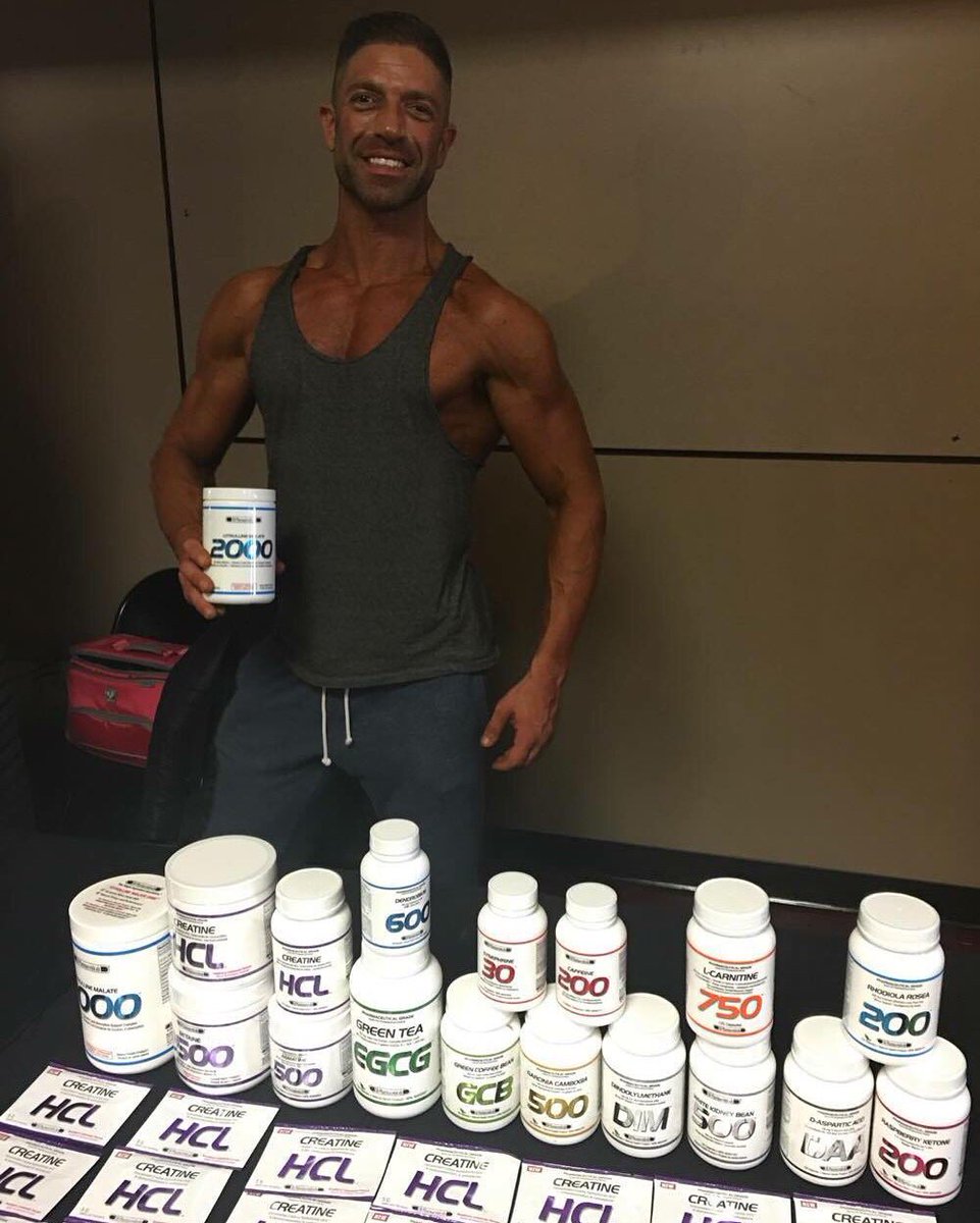 SDSupplements's tweet photo. Wishing the best of luck to SD Ambassador @OmarJundi_fit today as he rocks the #LBMC2016 stage! Kill it man! ๐๐ผ https://t.co/yBbLzitMC4