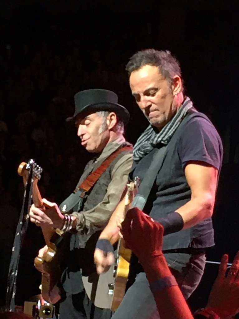 nilslofgren's tweet photo. Bring on the wrecking ball. I saw the #TheRiverTourLA in 1980 as a fan. Tonight I get to shut it down in style. https://t.co/M2wtSPknCs