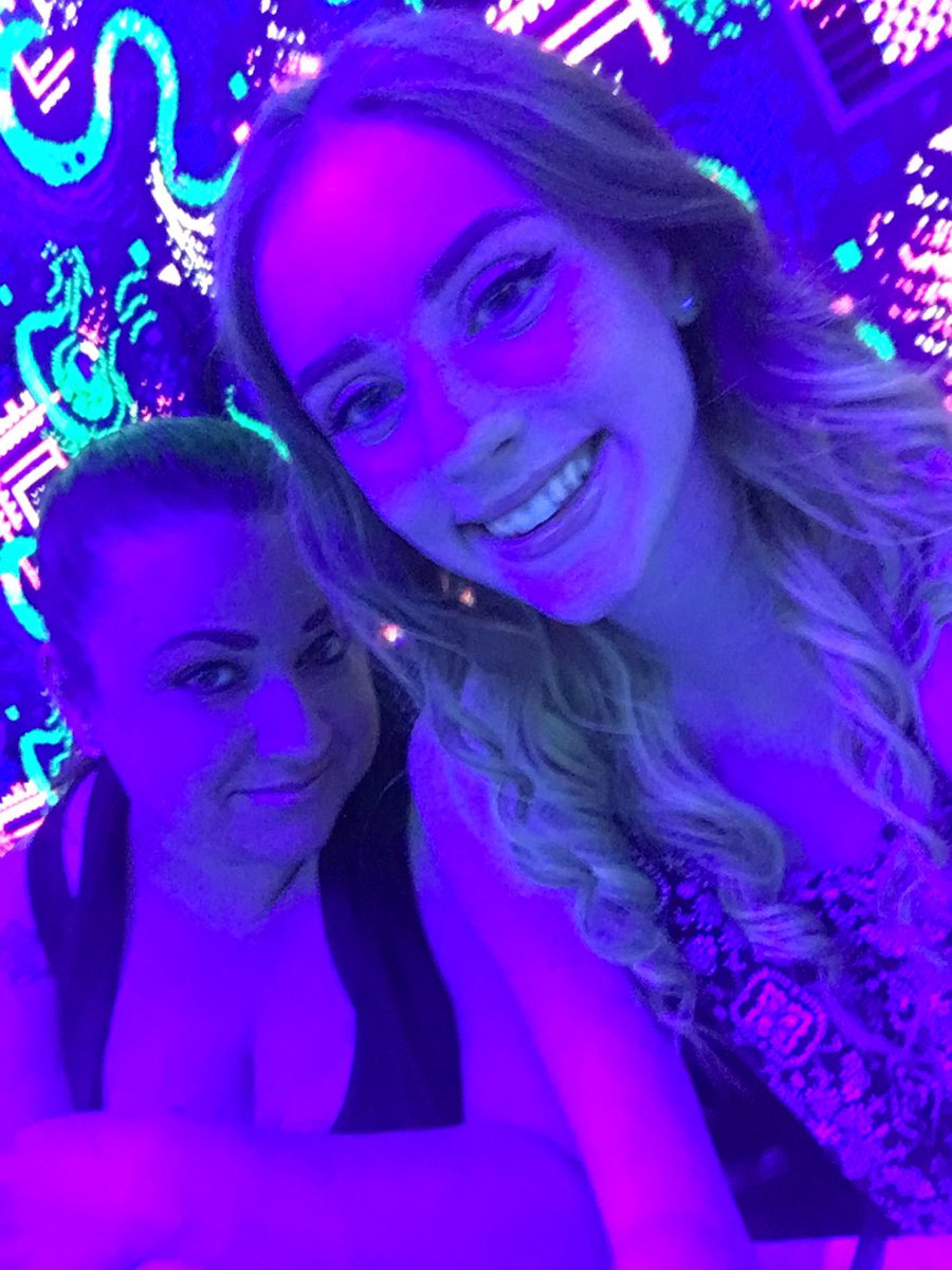 mackenzielyn_'s tweet image. momma 💜