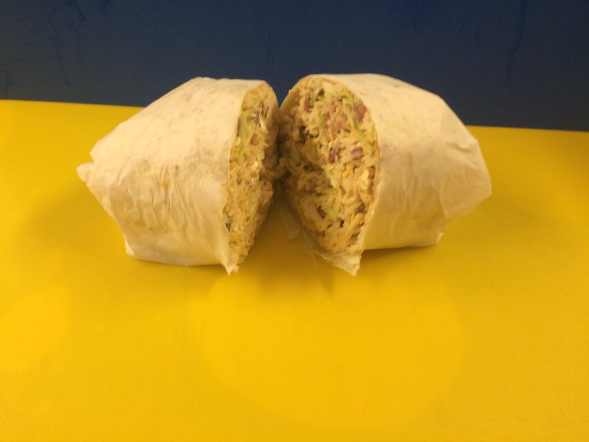 VerduzcosWrapz's tweet photo. Chicken slaw wrap #wrapz #betterthanfastfood https://t.co/ztbI0XWNAG