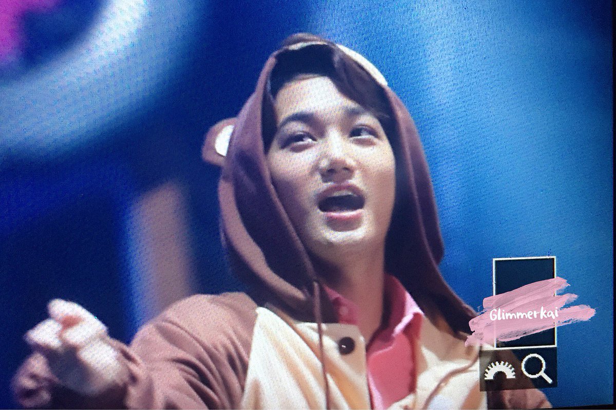 GLIMMER_KAI's tweet photo. #GetWellSoonKai 160319 The EXO'luXion in Seoul 🐻🐻🐻 https://t.co/a8DV5KW5ud