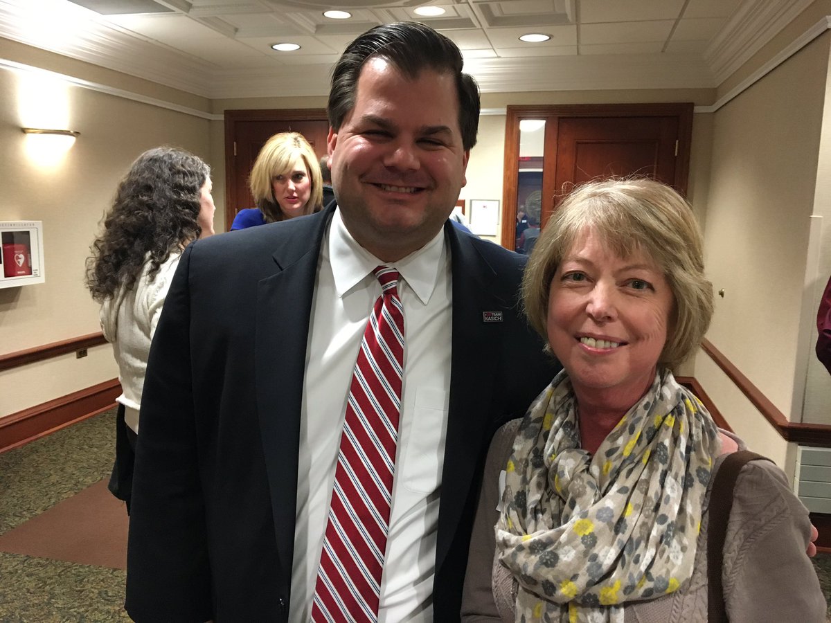 CharCornelius's tweet photo. At the SD Delegation elections and  a rep from #teamkasich is here. @merlemadrid https://t.co/sZjVaboo5v