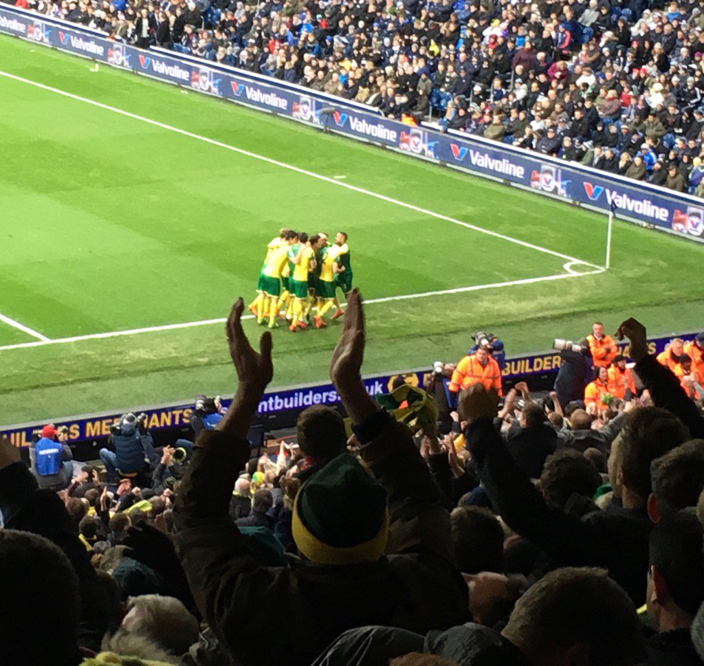 proudcanaries's tweet photo. Yes! #brady #WBANOR https://t.co/UaH5rCMcL6