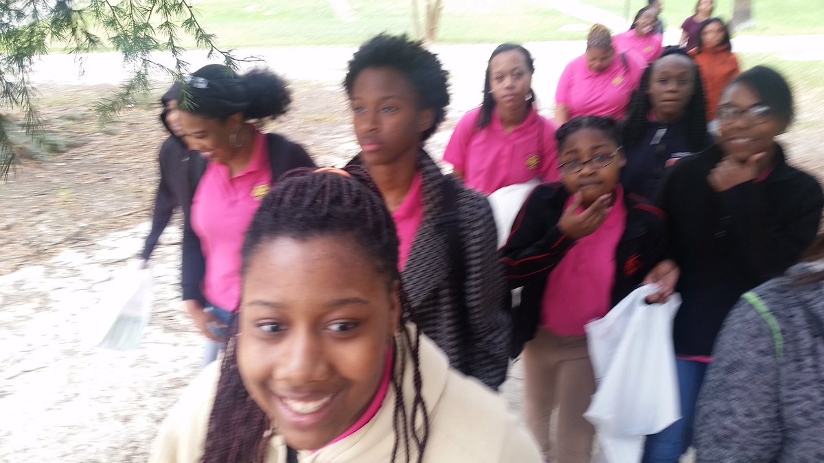 CMMS__LLadies's tweet photo. Learning a lot about college life @uncfsu https://t.co/StuSP4CCqB