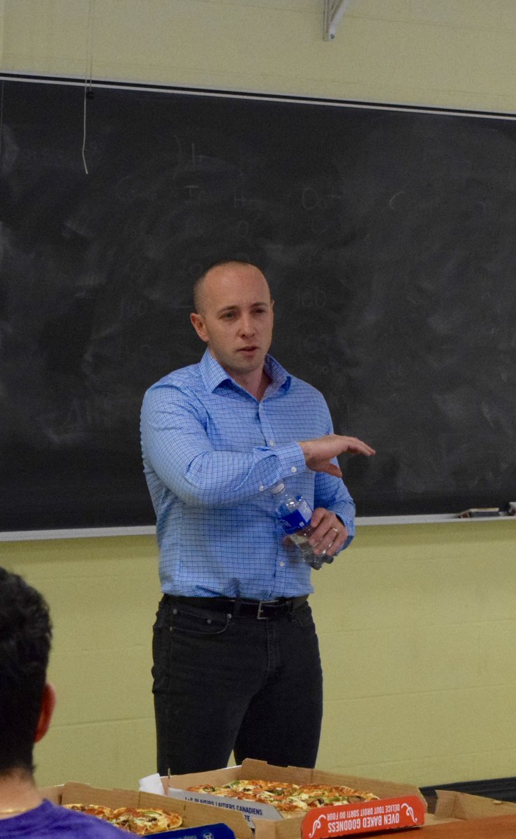 cssquare_unb's tweet photo. .@macdonald_brent shared some great advice with students about startup life at his talk on Thursday for #ECSW2016 https://t.co/HBEkPNpSgN