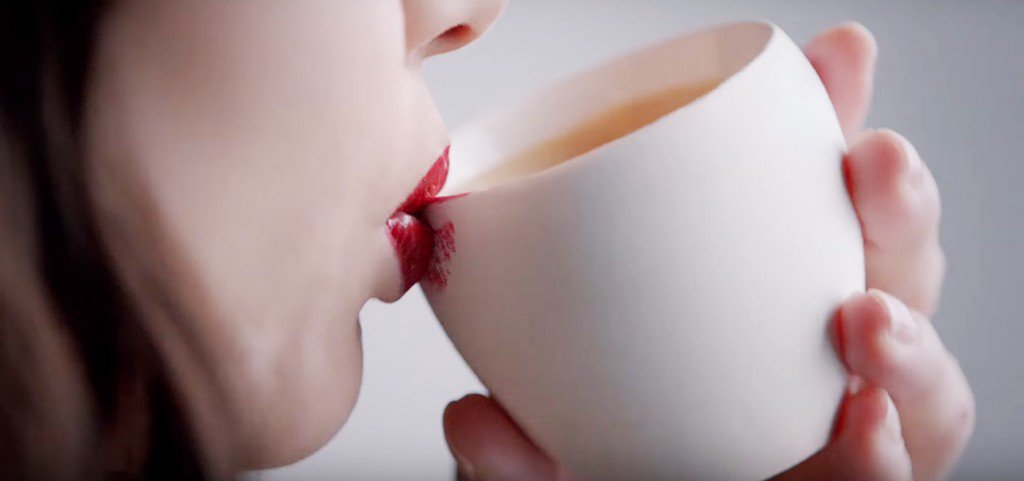 Quelle est la musique de la pub Carte Noire "Le baiser" ? - musiquesdepubs.com/2016/03/quelle…