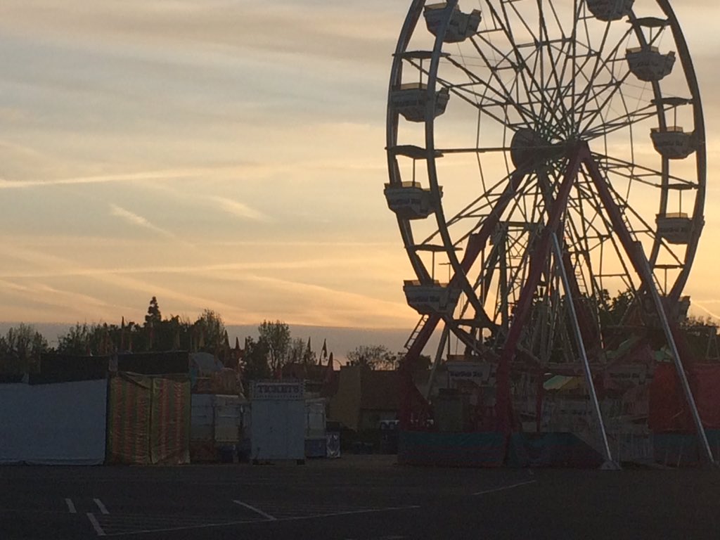 kydd_chris's tweet photo. My view this morning! Come eat at Chilis Motown and play with the family🌷@vigus_amy @Fernando_Vega9 @ken_motley https://t.co/oPCEfafkh3