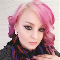 Celebrities_Spa's tweet photo. Person * Place * Thing: Karalee Chabot #nails https://t.co/eG9lAMEZCu https://t.co/tfXqRMvSPw