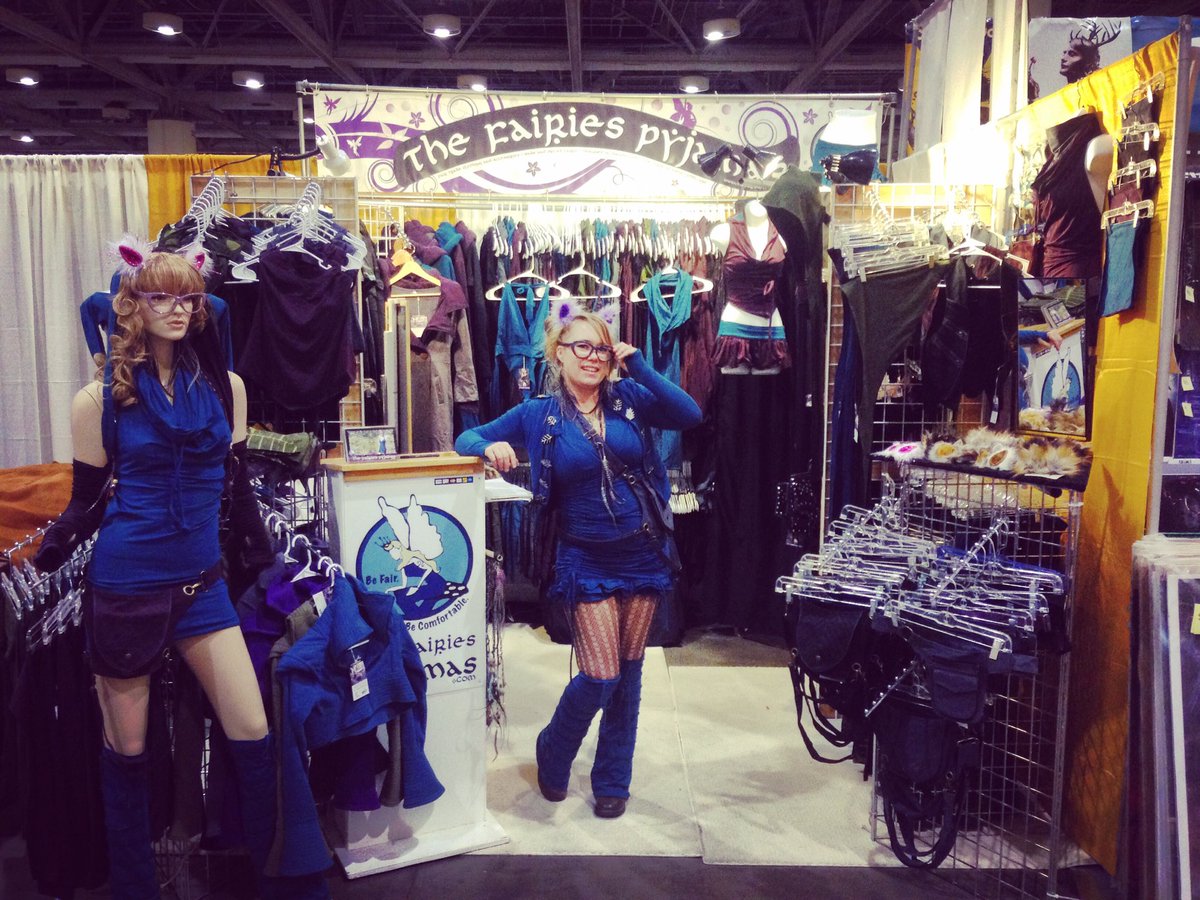FairiesPyjamas's tweet photo. At @TorontoComiCon booth 125 #organic #fairtrade whimsical costume ideas and inspiration https://t.co/WMwAQZannn
