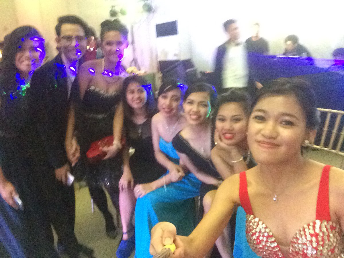 yanneyyy's tweet photo. A Night To Rememberโค๏ธ #GraduationBall2016 at its finest! Enjoyed much! ๐๐๐ #UDMBATCH2016 https://t.co/NnIgkvWRC3