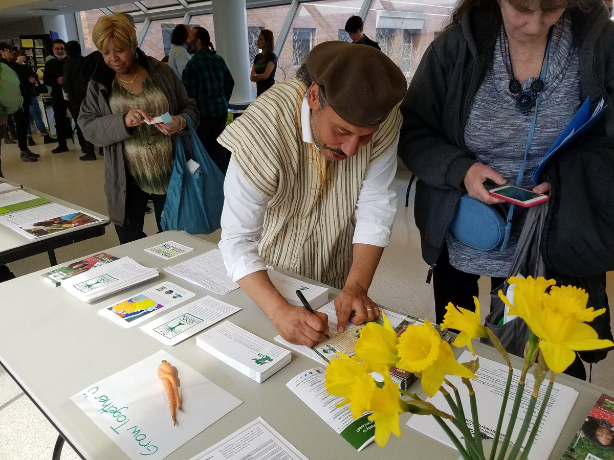 NYCCGC's tweet photo. Our Pres. Ray Figueroa nurturing the next generation of #NYC #CommunityGardeners! @greenthumbgrows #GrowTogether2016 https://t.co/VPgY5Jhe4e