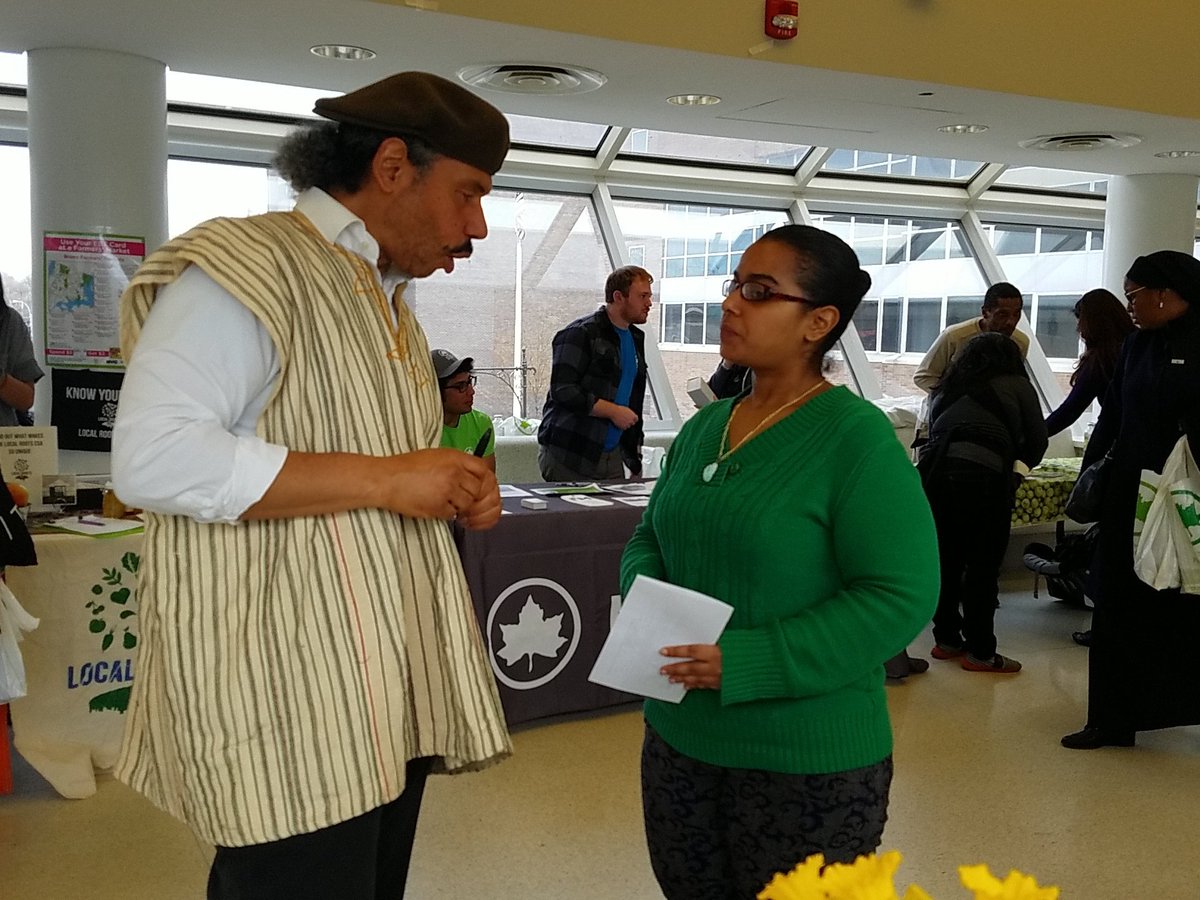 NYCCGC's tweet photo. Our Pres. Ray Figueroa nurturing the next generation of #NYC #CommunityGardeners! @greenthumbgrows #GrowTogether2016 https://t.co/VPgY5Jhe4e