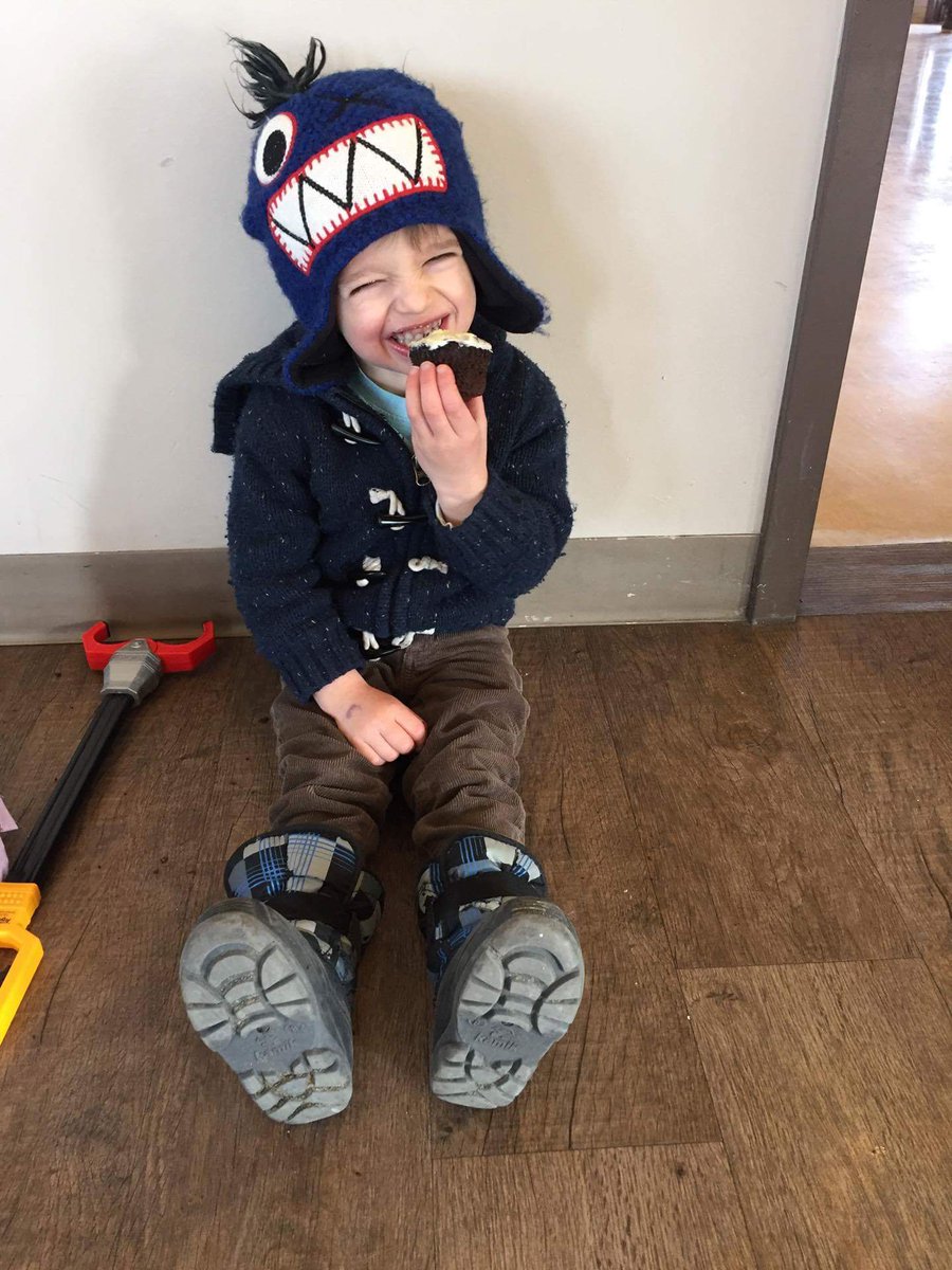 Cupcake cuteness ! Community centre Easter Egg Hunt 
#sugaroverdose