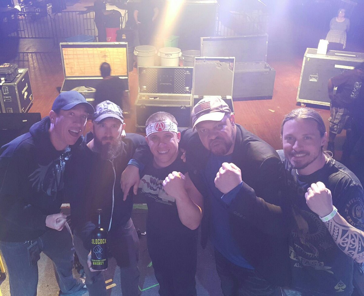 <a href="/atreyuofficial/">Atreyu</a> and <a href="/DevilYouKnow/">Devil You Know</a> about to get COLDCOCKed #TakeYourShot