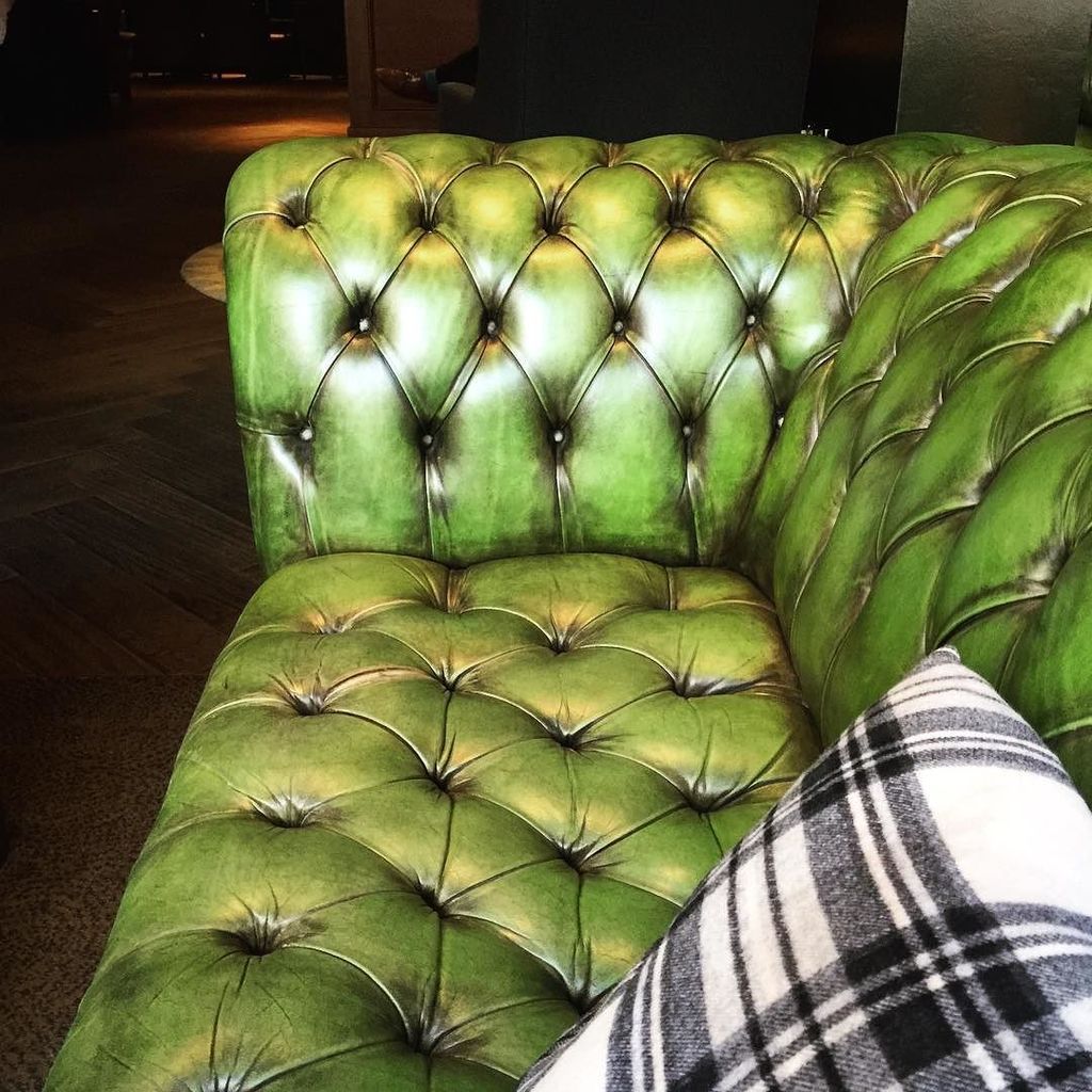 When your friends travel but keep you abreast of all important design inspiration. <a href="/drewbi/">Drew Bruckner</a>… ift.tt/1Rrq9oQ