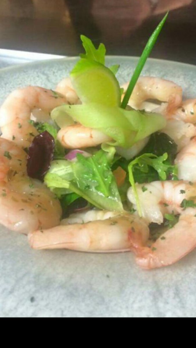 TheVernonInn's tweet image. Lovely meals at The Vernon, Hanbury #prawns