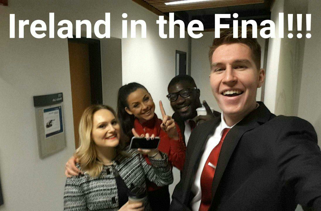 tweetymonkey's tweet photo. We made it to the final!!! #RRUIUCC2016 #selfus https://t.co/upDsE6YDAv