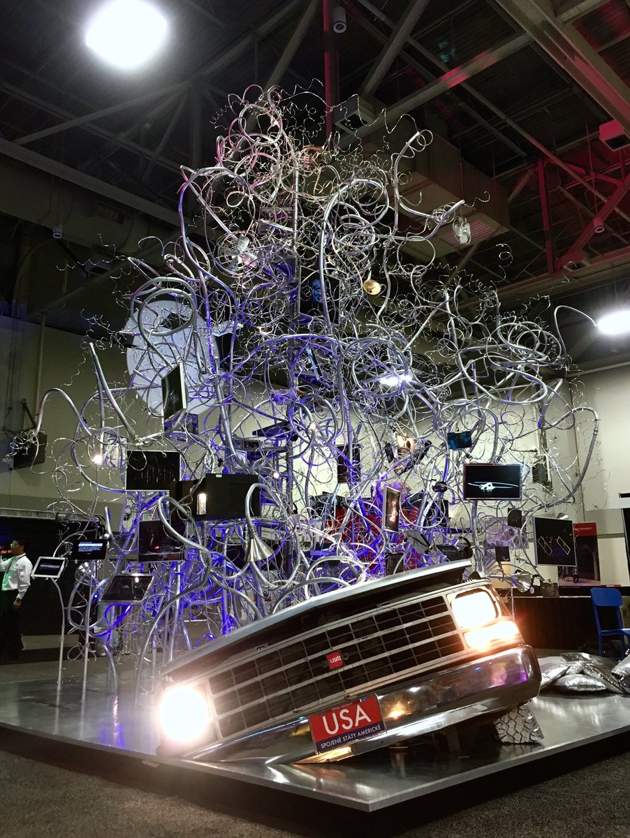 PQ2015USA's tweet photo. Today is the last opportunity to see the USA exhibits in life. Thank you @usitt @USITT_Intnl and @PQ2015 #USITT2016 https://t.co/eTJlkxNVsc