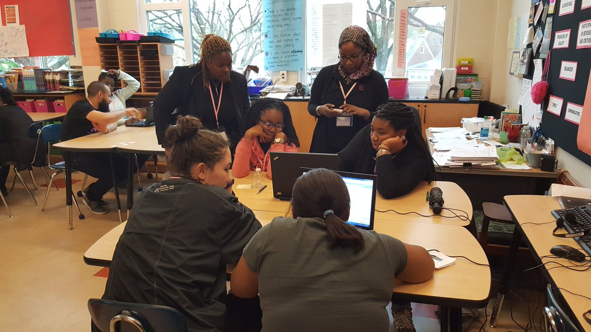 volunteerBGCDC's tweet photo. #TechDivasDC #ThinkingThrough #Problemsolving #BGCGame #BGCDC @BlackGirlsCode @CapitalCityPCS https://t.co/UjtJCaPTzS