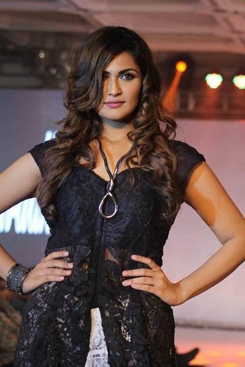 FPW_2016's tweet photo. @Anuradhaa showstoppers..✌🏻️

2nd Show day 2 #FPW16

@FPW_2016 
@BrandAvatar 
#CrownePlaza
@THE_SM_DOODE https://t.co/Jm29zgJ5iW