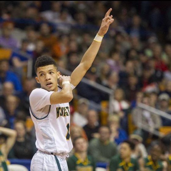 KeyPlayerNation's tweet photo. March is ... #TavianTime 🕚
🌠 Tonight
🗓 March 19, 2016
⏰ 7:15 PM
🏆 #WVST
📍#CCC #WV
🏀 #WVprepbb
‼️ #OneMoreTime https://t.co/12bCbqtadl