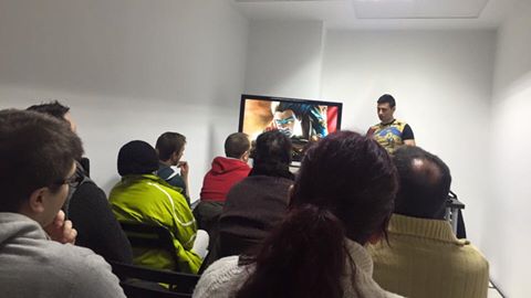 MILCOMICS's tweet photo. . @Rafater imparte ya su magisterio en la guarida de Milcomics... Y un rato antes ha estado con los @FrikiRoom https://t.co/zg6qbUvkLJ