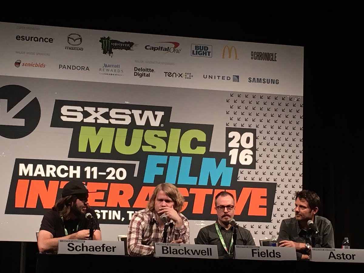_NOFOMO_'s tweet photo. @VinylMePlease hosting a everything #vinyl panel. @sxsw #SXSW #nofomo https://t.co/Uvs6t39Cy9