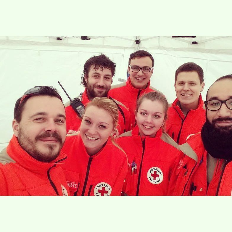 TheCaringTimes_'s tweet photo. Encore une belle journée avec une équipe de choc 💥 #croixrouge #croixrougefrancaise #redcross #lechti #poste #secou… https://t.co/Jh93H4RNoQ