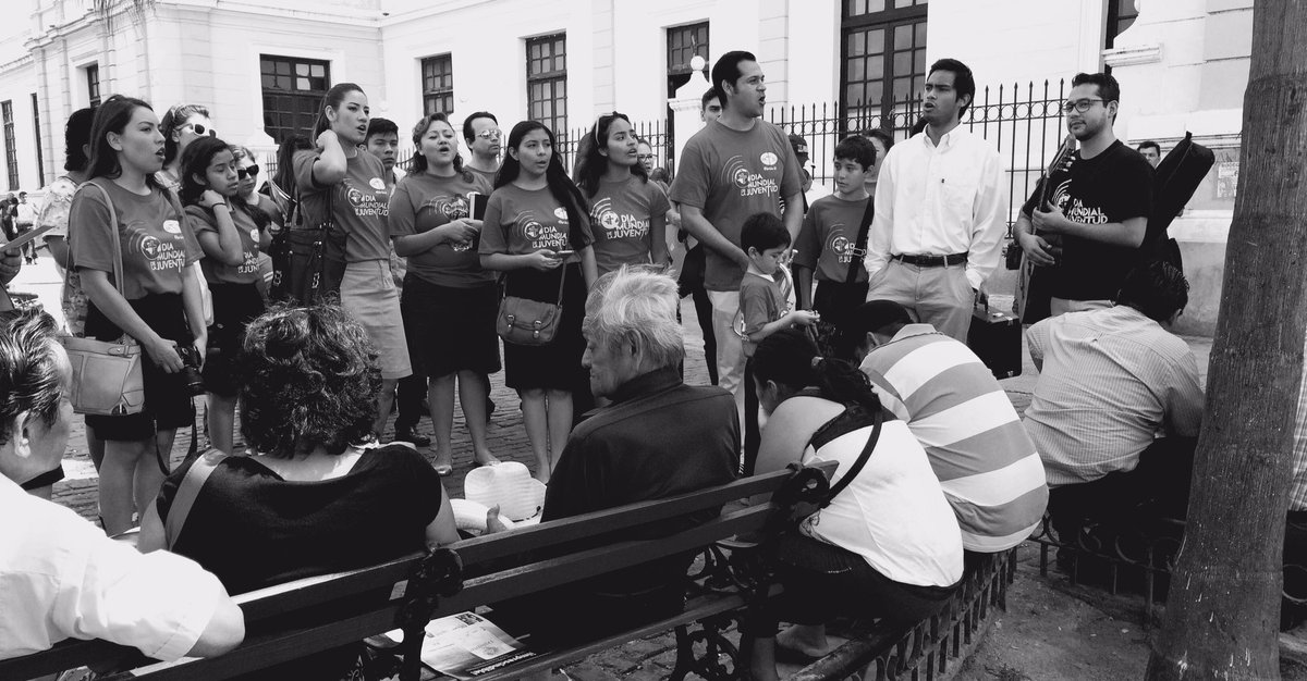 luismay7's tweet photo. God moves our hearts... #GlobalYouthDay https://t.co/Vul9p9EyUt