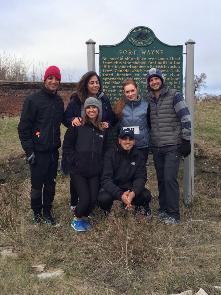 MedicalOutreach's tweet photo. @StreetMedDet @WSU_Med_School 5K run with #teamMOG https://t.co/zmSUqkezst