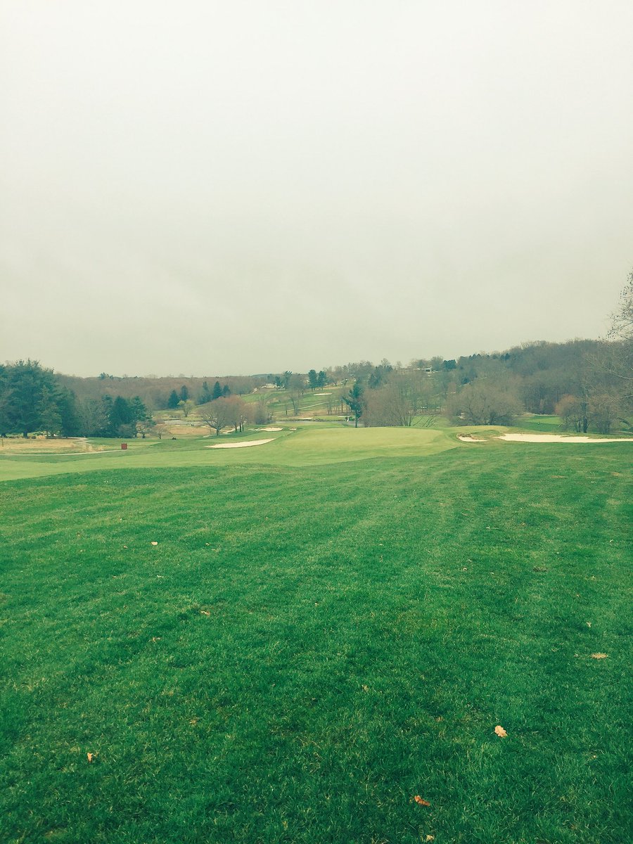 Mckinnsw's tweet photo. There are some unbelievable views here at White Manor Country Club!! @IJGT #PhillyChallenge #JuniorGolf #lovegolf https://t.co/gImNgVNvfK