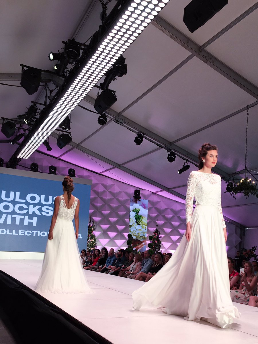 CHSWeddingGuide's tweet photo. Swoon. Bravo, @fabfrocksbridal! #SpringBridalShow #CHSFW https://t.co/i3WIrUUk6g