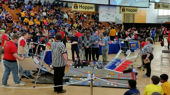 NeedhamRobotics's tweet image. Round 4...