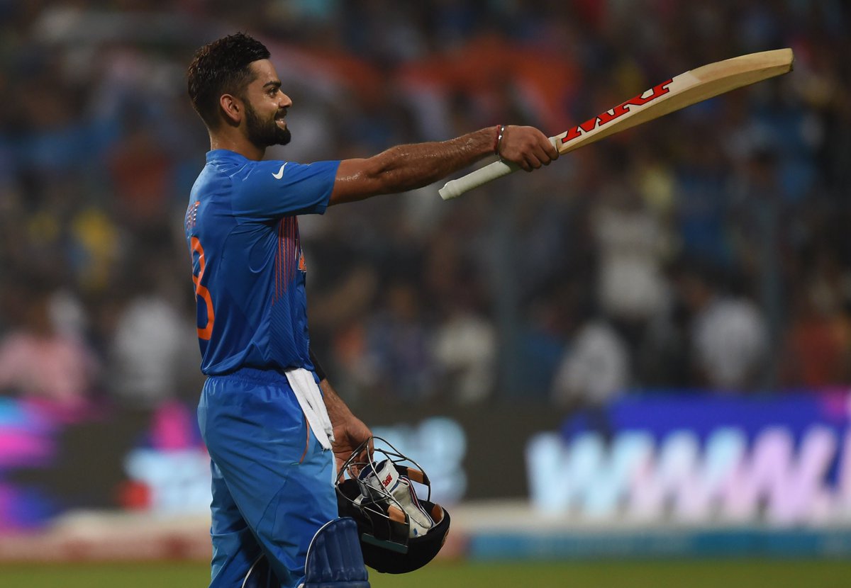 Fox_Sports3's tweet photo. Another day, another match-winning knock from @imVkohli! He is tonight's Man of the Match #WT20 #INDvPAK https://t.co/AWOofCSBGR/s/Ol6-