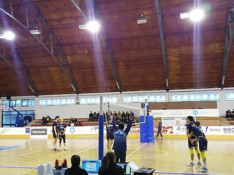 Sofiia88's tweet photo. #ADCáceresVoleibol Arriba niños! 💪 https://t.co/WwWt1qt552